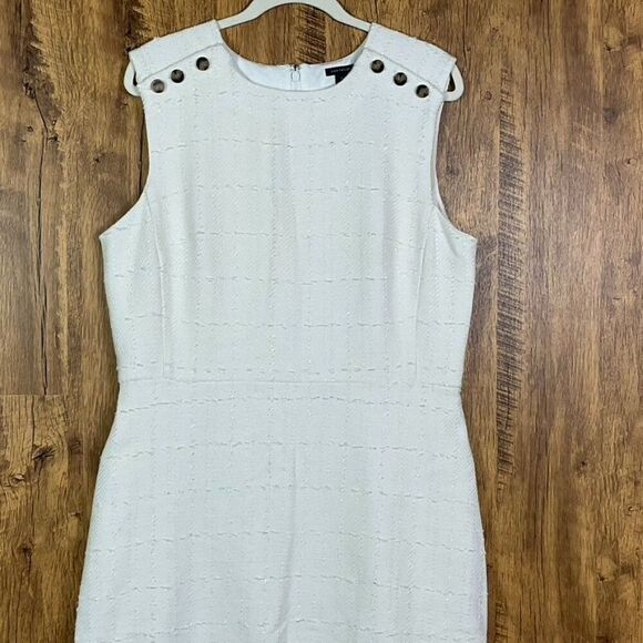 NWT Ann Taylor Tweed Flounce Shift Dress, size 14, lined, zips down the back - Picture 5 of 15